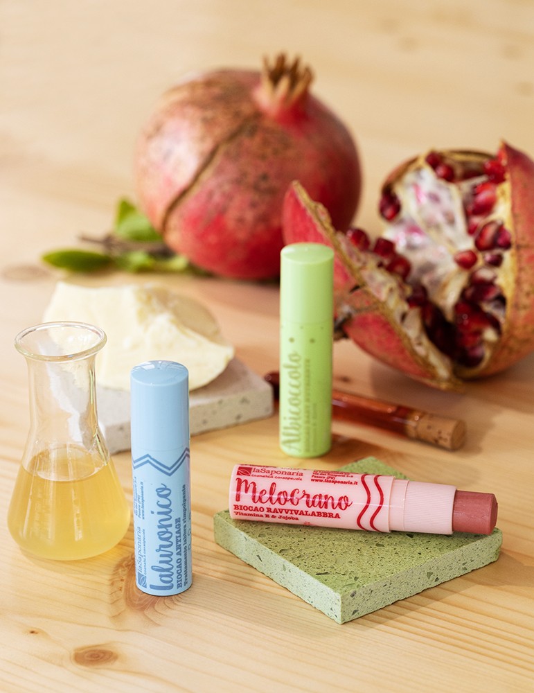 Biocao balsamo stick labbra Melograno ravvivante La Saponaria 5,7 ml - immagine 4